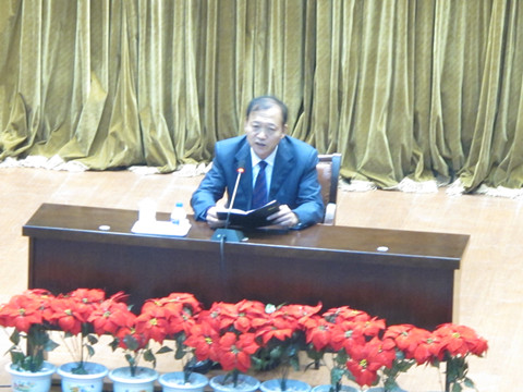 市政协七届一次会议举行委员培训会