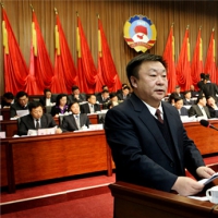 市政协副主席马辉作常委会提案工作报告